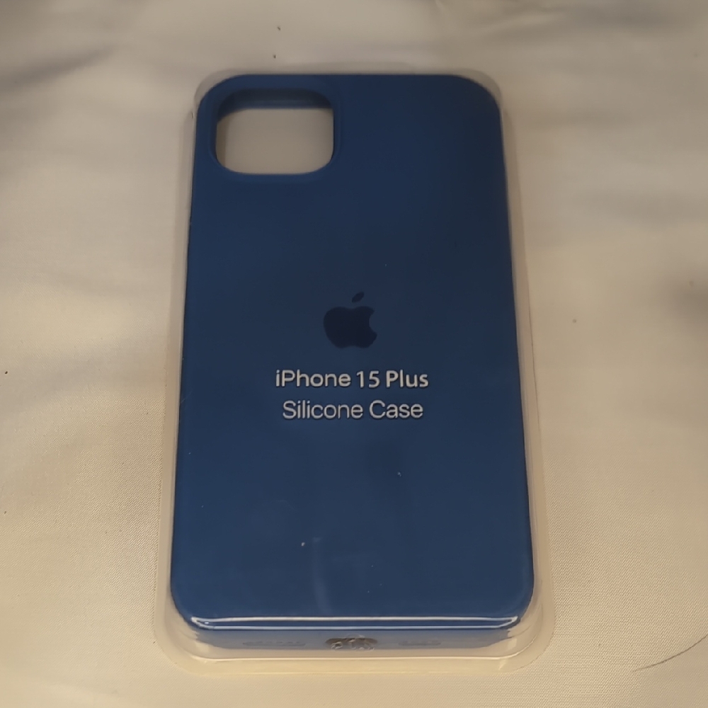 Apple iPhone 15 Plus Case - Deep Blue
